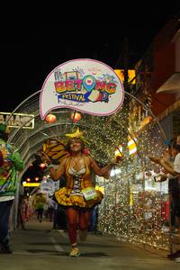 BIB: 50231
                            <button type="button" onclick="openModal(21832020)" class="btn btn-primary btn-sm float-right btn-popup" data-toggle="modal" data-target=".modal-high-quality">
                        <i class="fas fa-shopping-cart"></i> Add to Cart
                    </button>
                                            <button type="button" onclick="isThisMe(21832020, true)" class="btn btn-success btn-sm float-right btn-popup btn-isme hidden" data-toggle="tooltip" data-placement="bottom" title="นี่คือรูปของคุณใช่ไหม คลิกที่นี่เพื่อเอาเข้าอัลบั้ม">
                        <i class="fas fa-plus"></i> Add to album
                    </button>
                    <button type="button" onclick="isThisMe(21832020, false)" class="btn btn-warning btn-sm float-right btn-popup btn-isnotme hidden">
                        <i class="fas fa-ban"></i> Remove from album
                    </button>